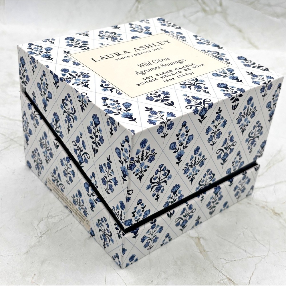 Laura‎ Ashley Wild Citrus Soy Blend Candle Two Wick 13oz Gift Box Blue Jar NIB